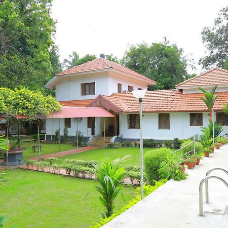 Ayuryogashram Heritage Thrissur Экстерьер фото